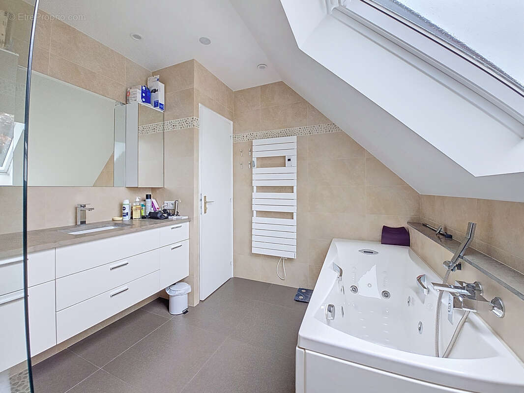 Maison à CHAMBOURCY