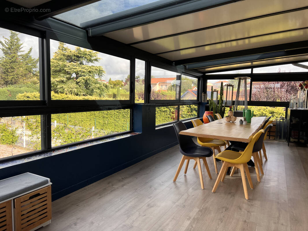 Appartement à BRINDAS