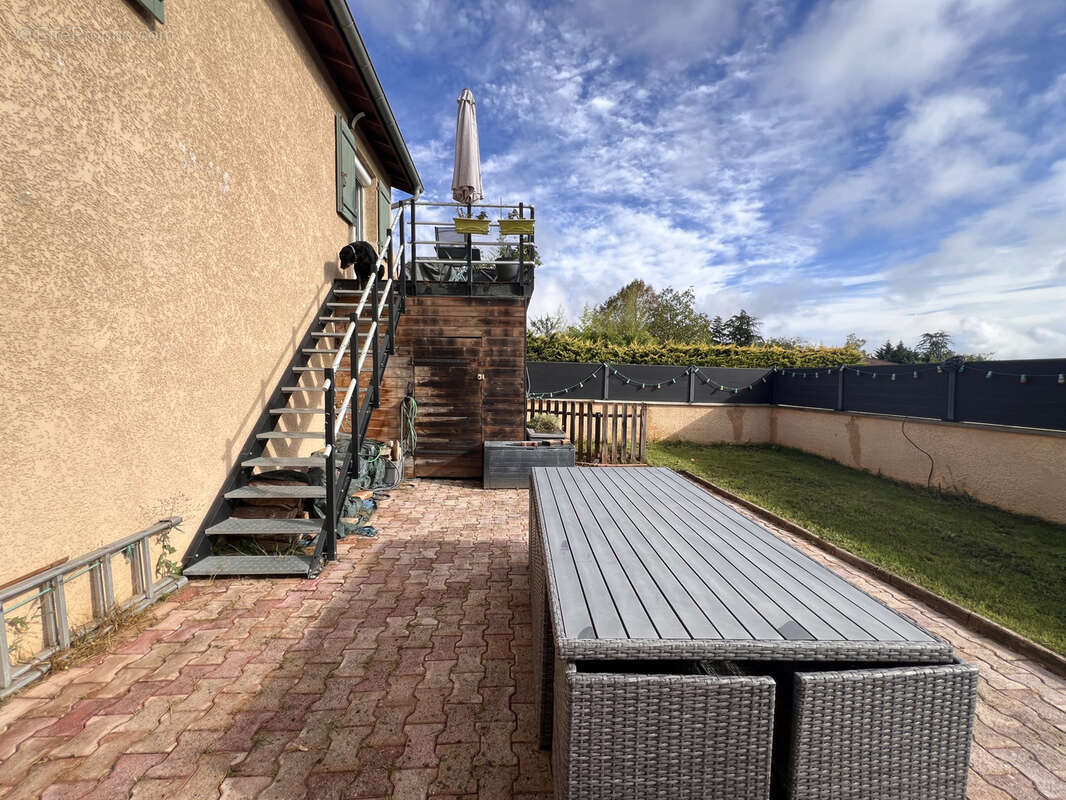 Appartement à BRINDAS