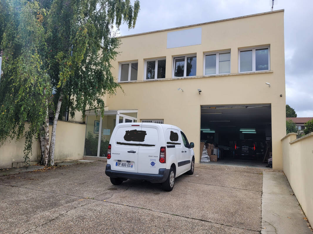 Commerce à LIVRY-GARGAN