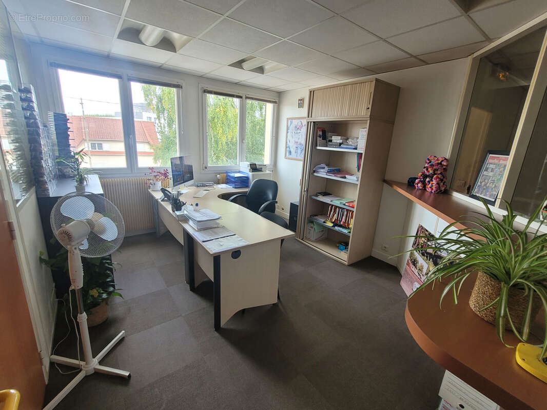 Commerce à LIVRY-GARGAN