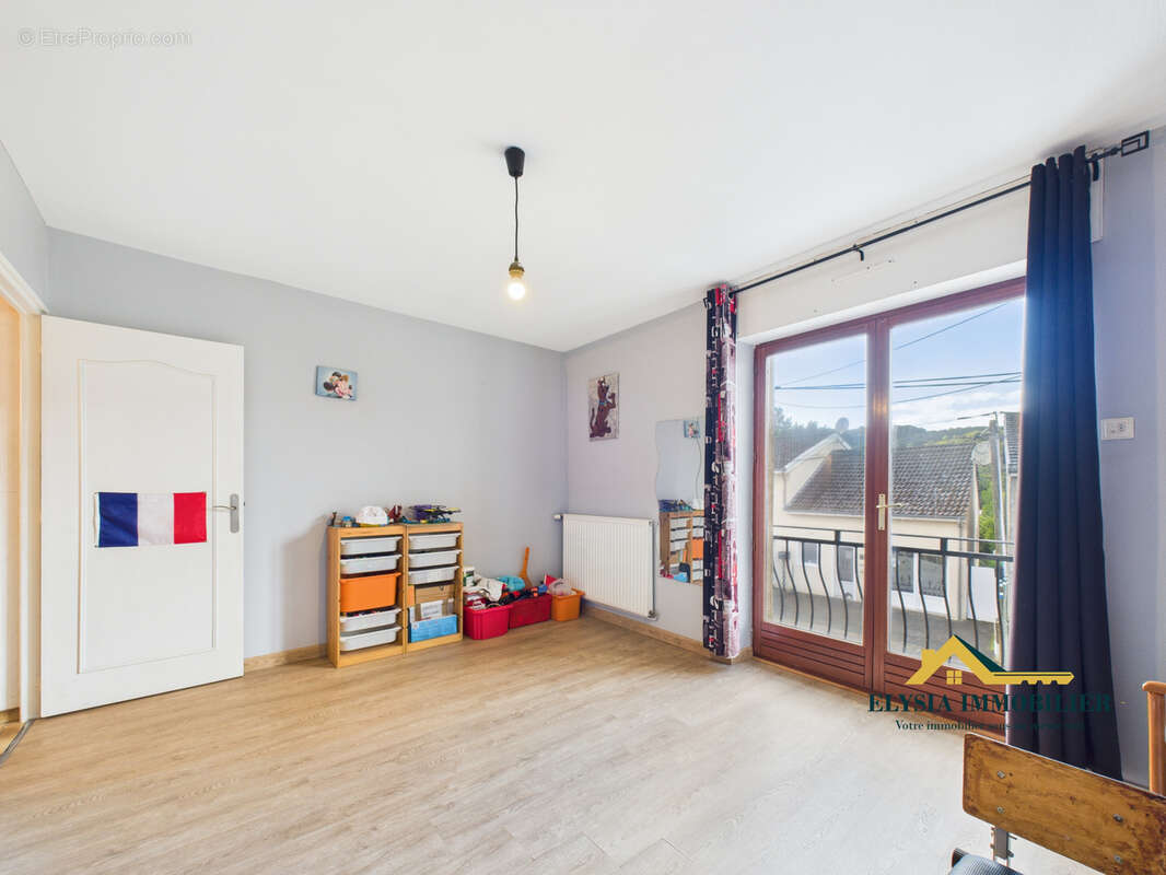 Maison à VILLECEY-SUR-MAD