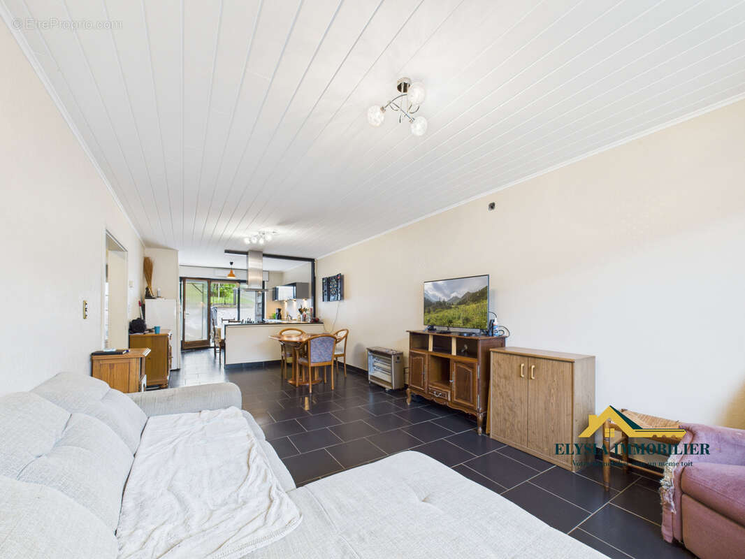 Maison à VILLECEY-SUR-MAD