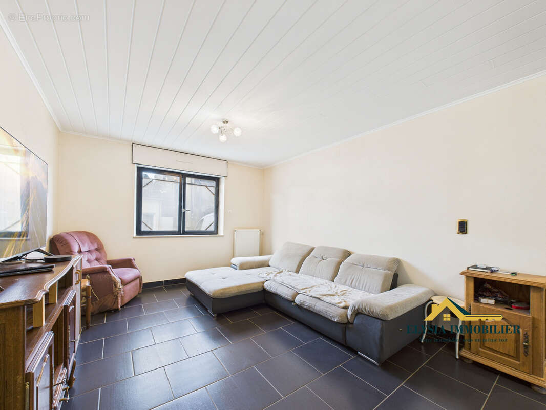 Maison à VILLECEY-SUR-MAD