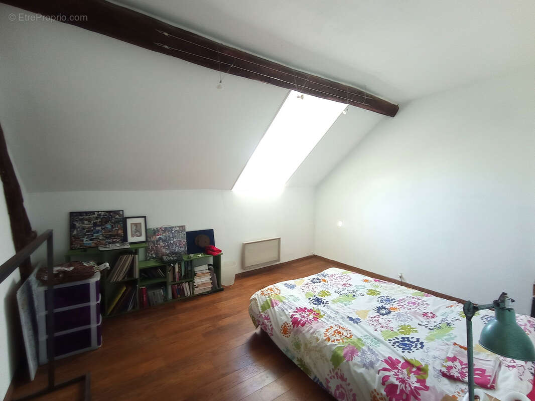 Maison à BRIIS-SOUS-FORGES