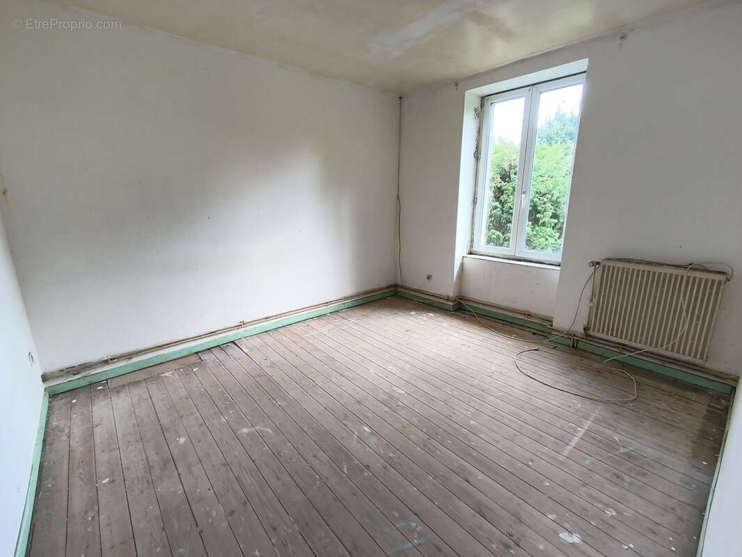 Maison à VILLEDIEU-LES-POELES