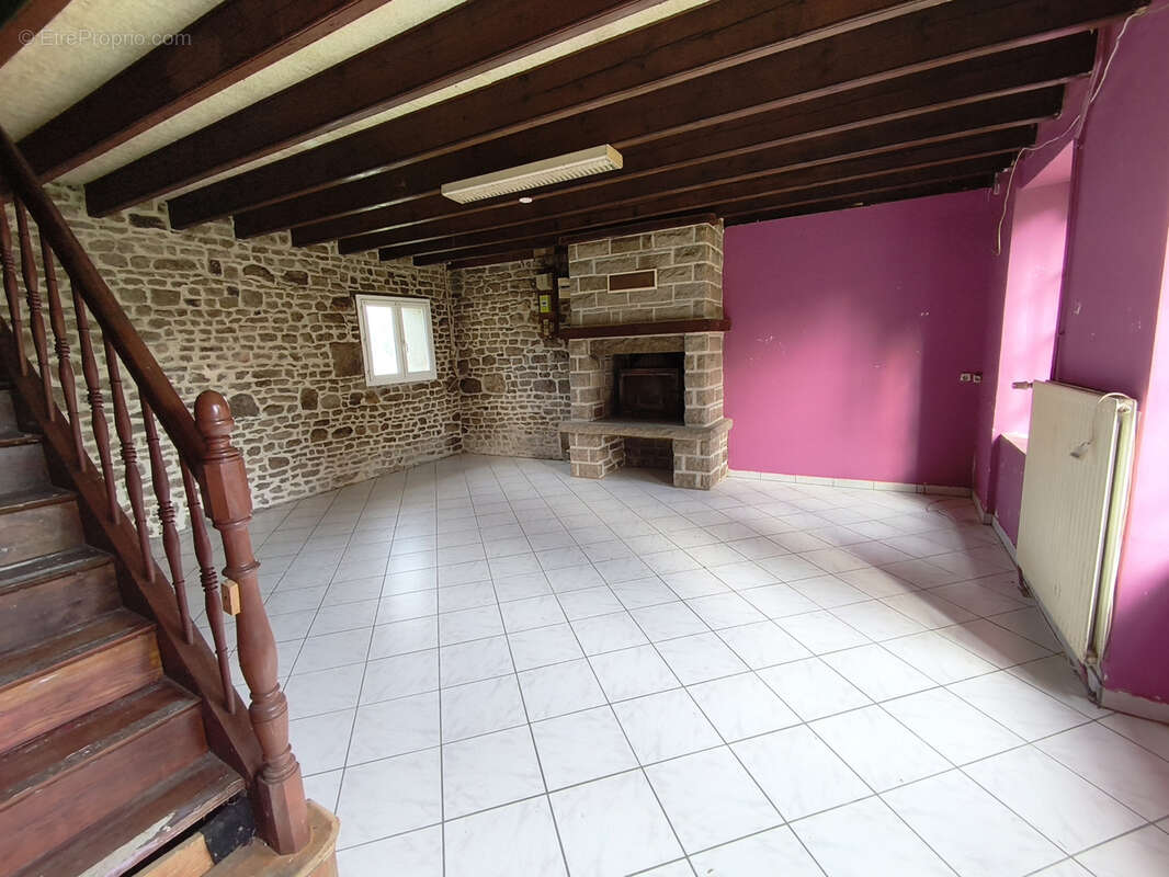 Maison à VILLEDIEU-LES-POELES