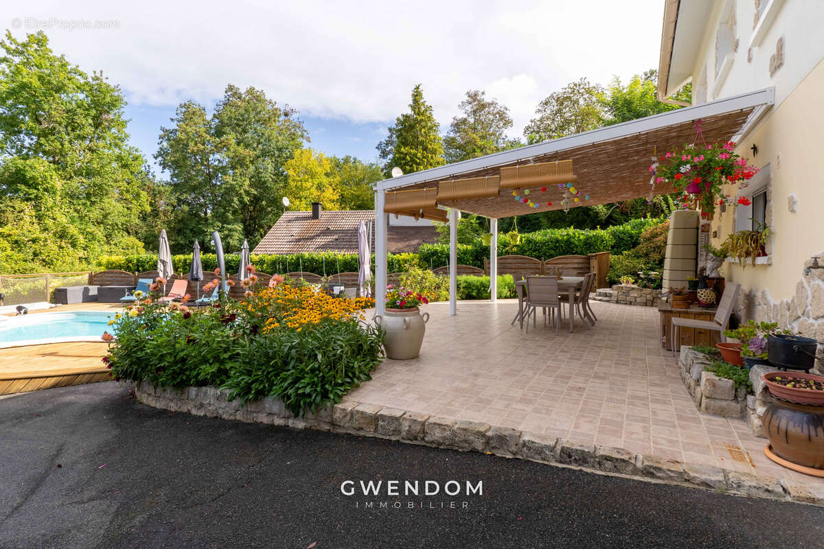 Maison à MILLY-LA-FORET