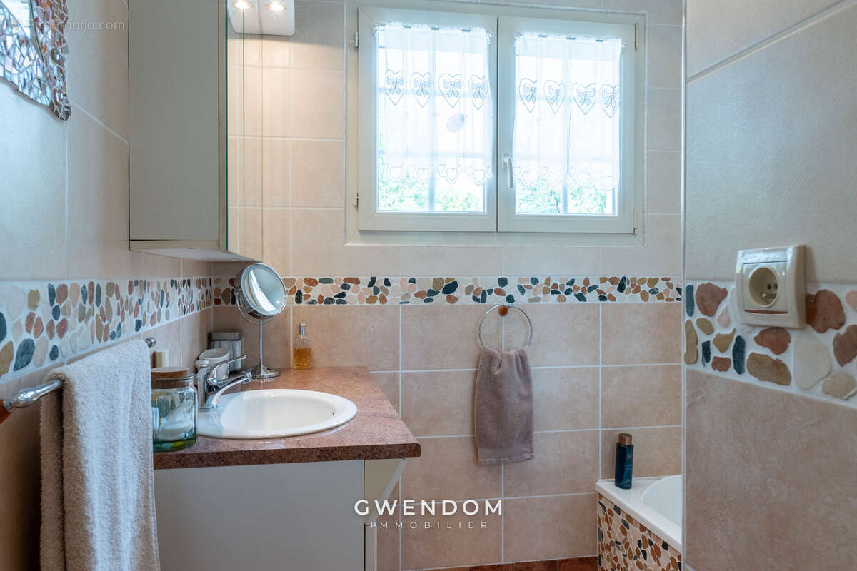 Maison à MILLY-LA-FORET