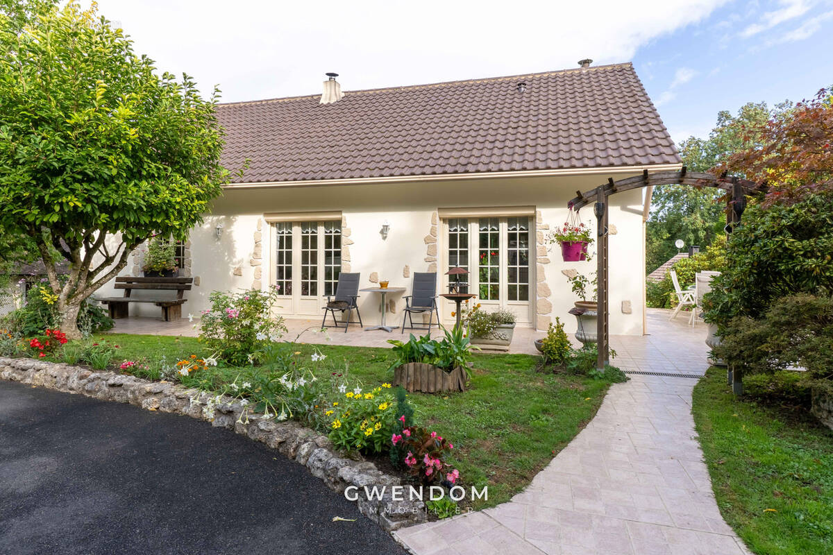 Maison à MILLY-LA-FORET