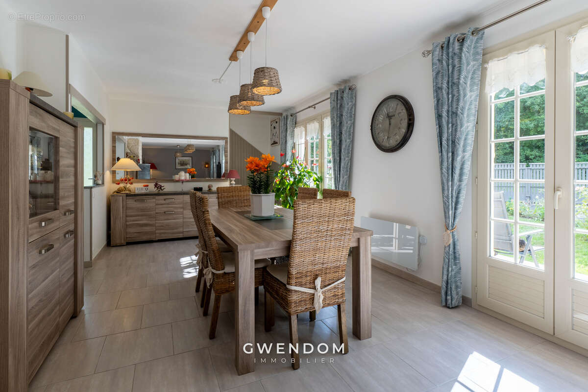 Maison à MILLY-LA-FORET