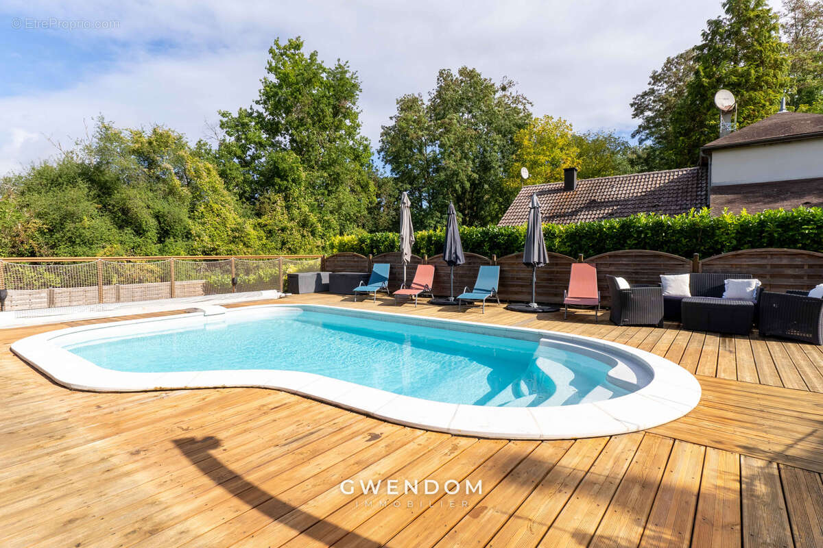 Maison à MILLY-LA-FORET