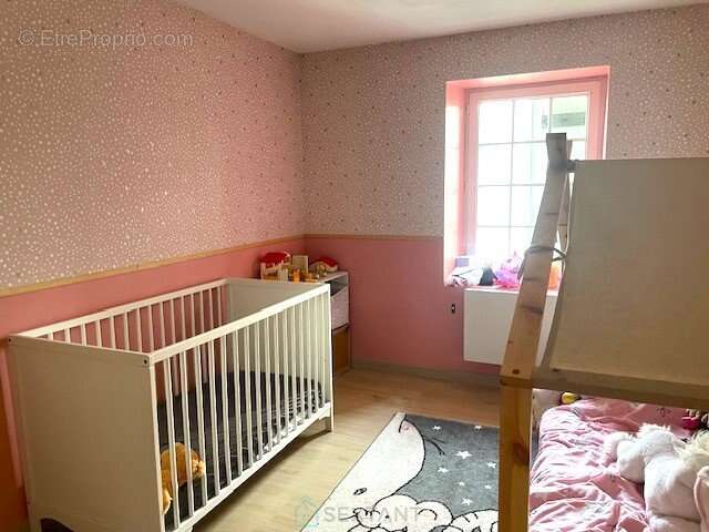 Maison à SAINT-THOIS