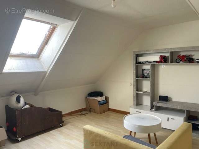 Maison à SAINT-THOIS