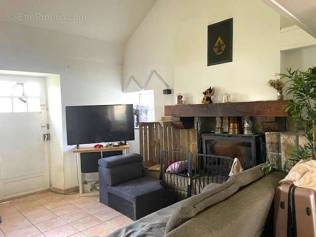 Maison à SAINT-THOIS