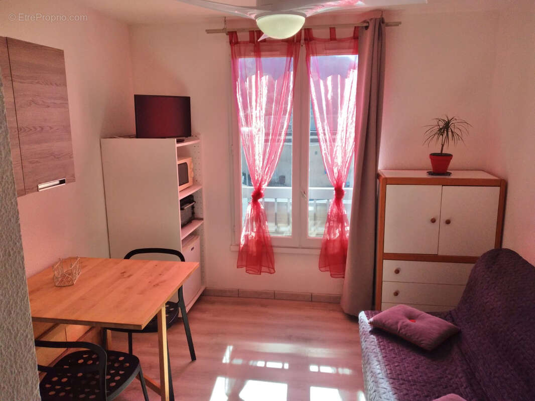 Appartement à LAMALOU-LES-BAINS