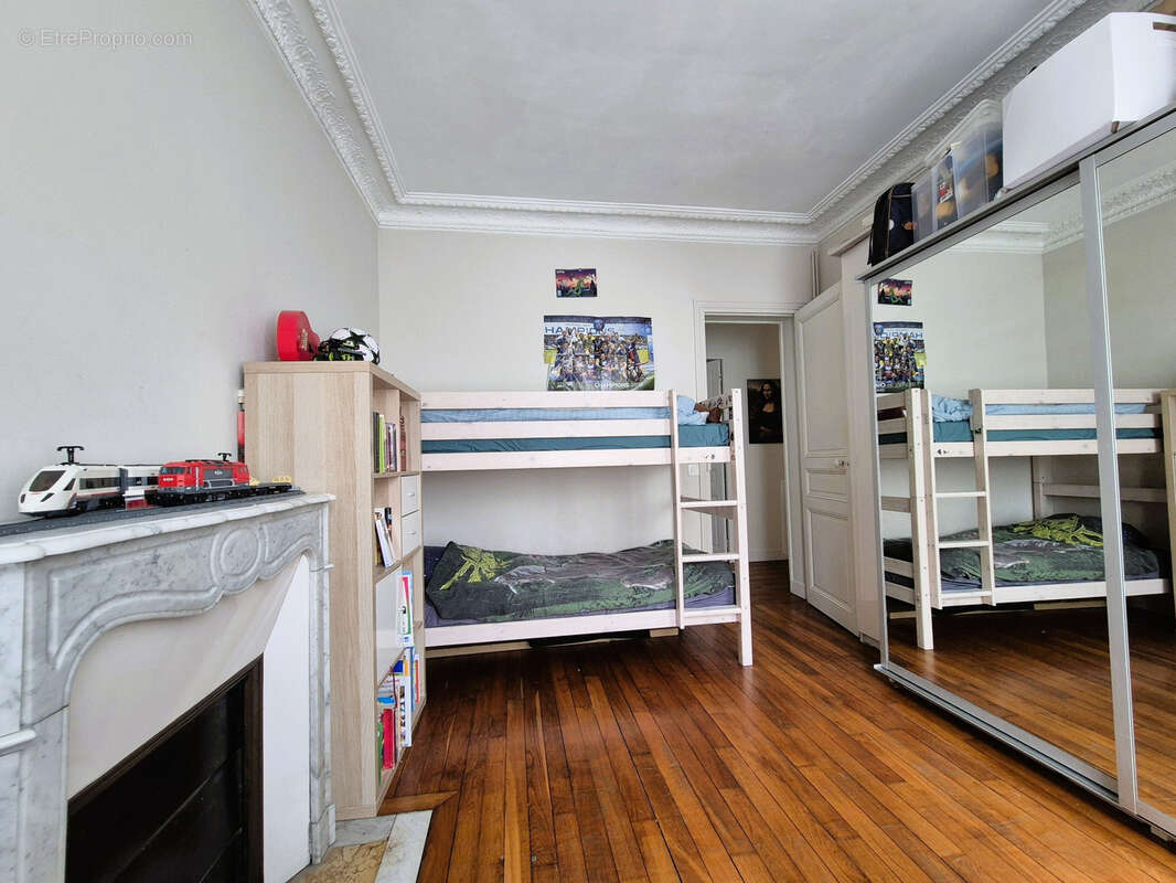 Appartement à NOGENT-SUR-MARNE