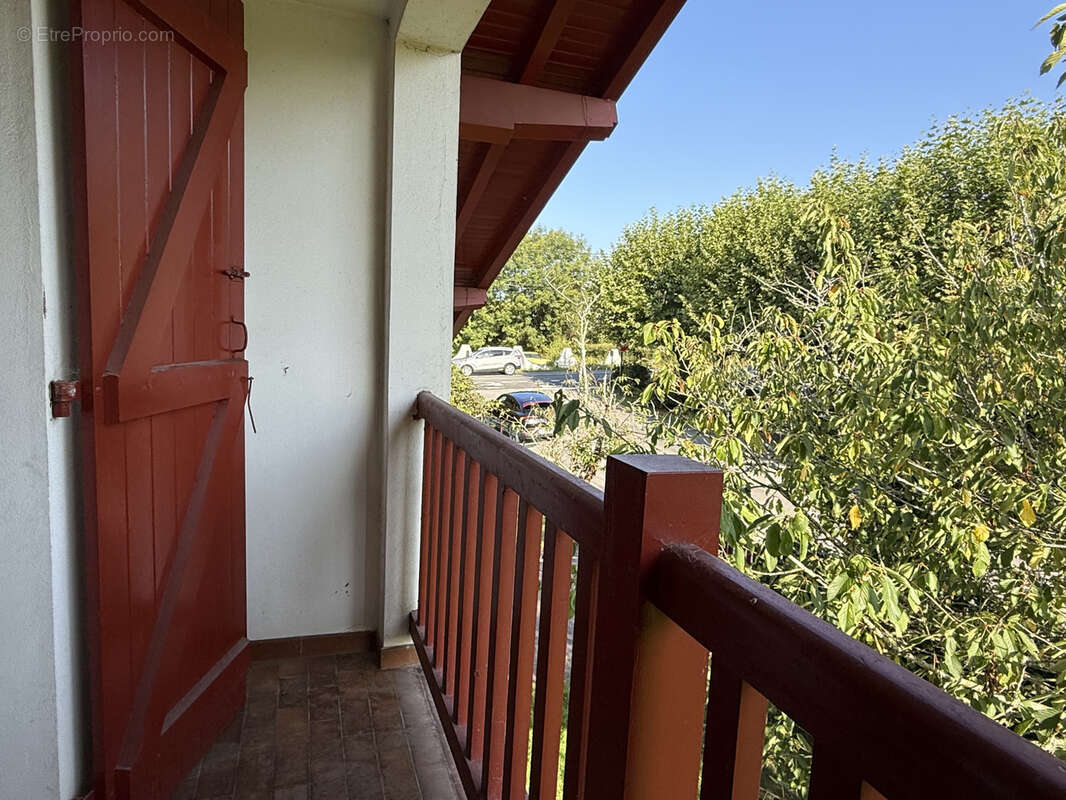 Maison à BASSUSSARRY