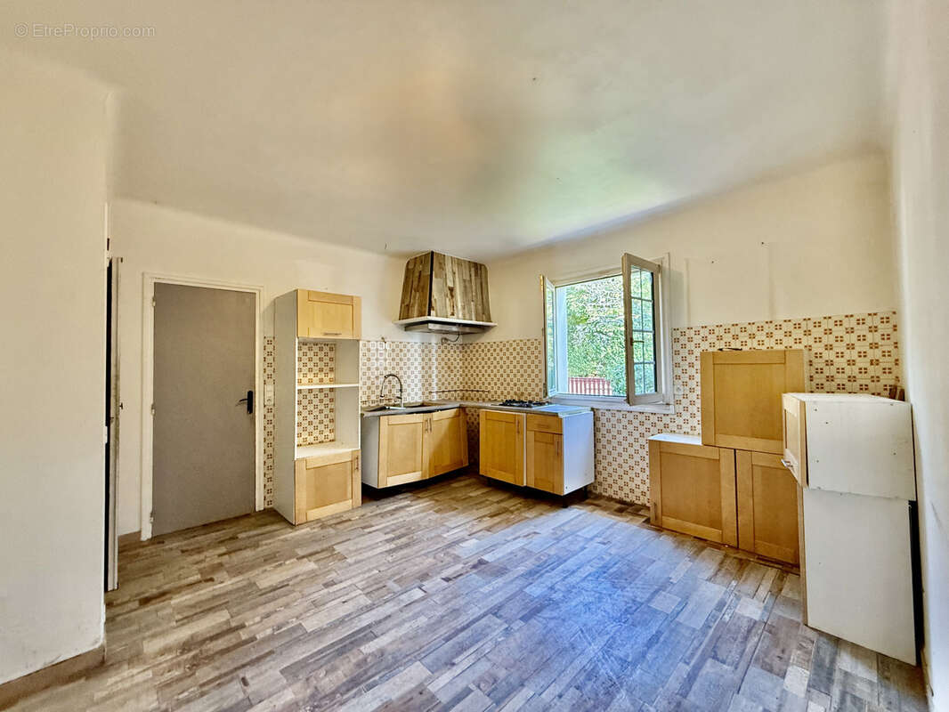 Maison à BASSUSSARRY