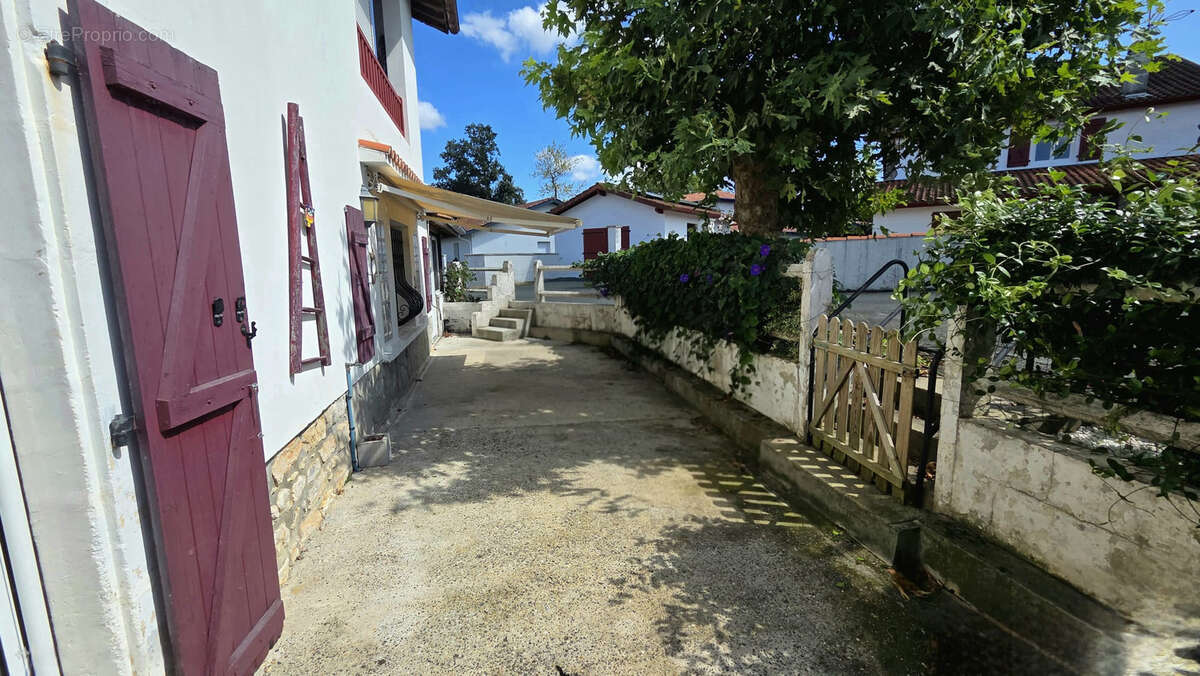 Appartement à URCUIT