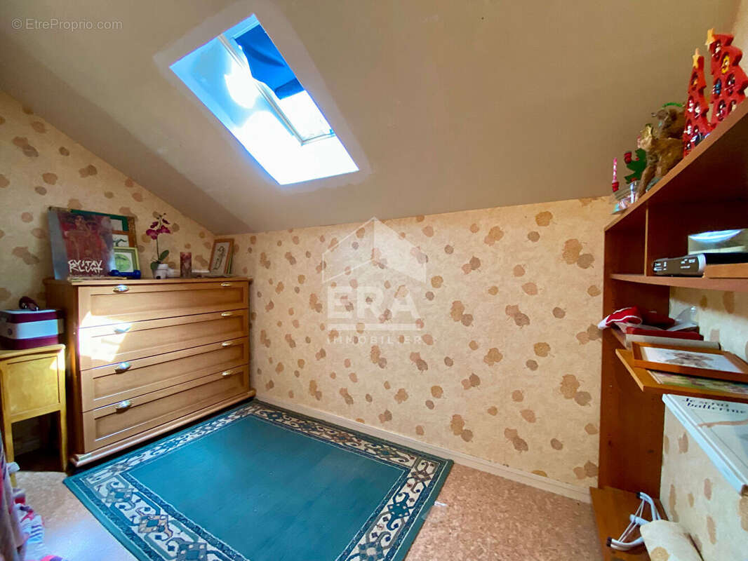 Maison à MONTCOURT-FROMONVILLE