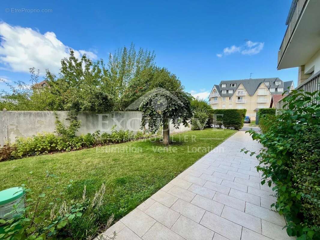 Appartement à BLONVILLE-SUR-MER