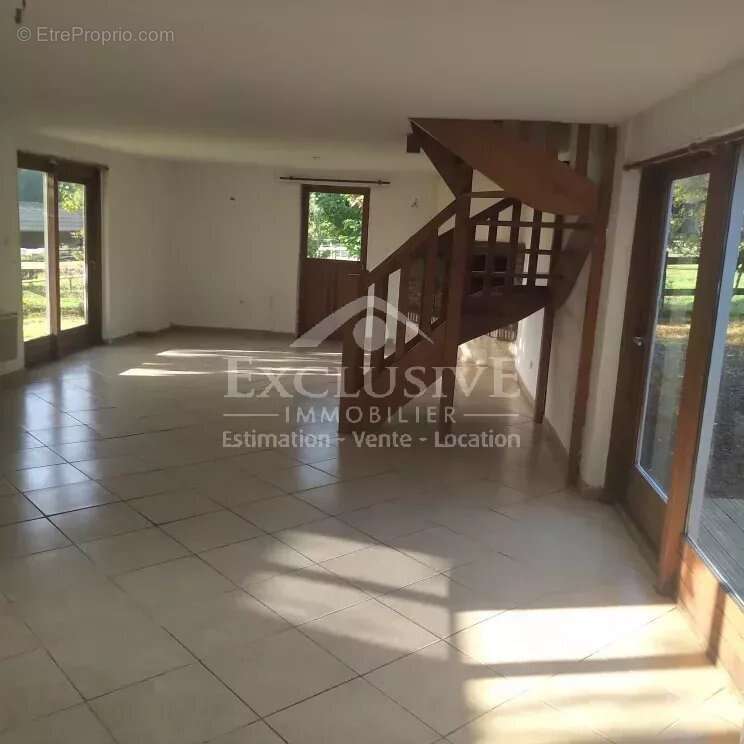 Maison à SAINT-PIERRE-AZIF