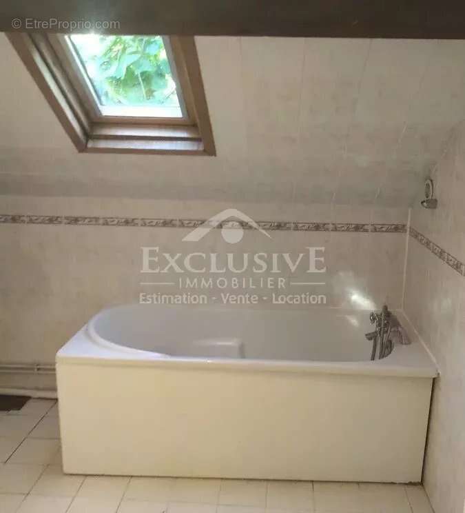 Maison à SAINT-PIERRE-AZIF