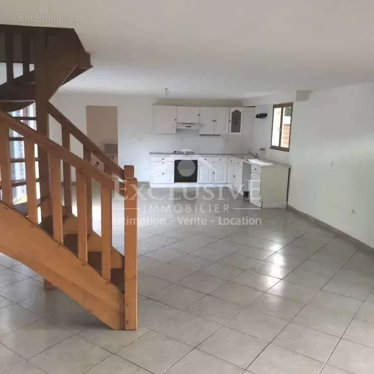 Maison à SAINT-PIERRE-AZIF