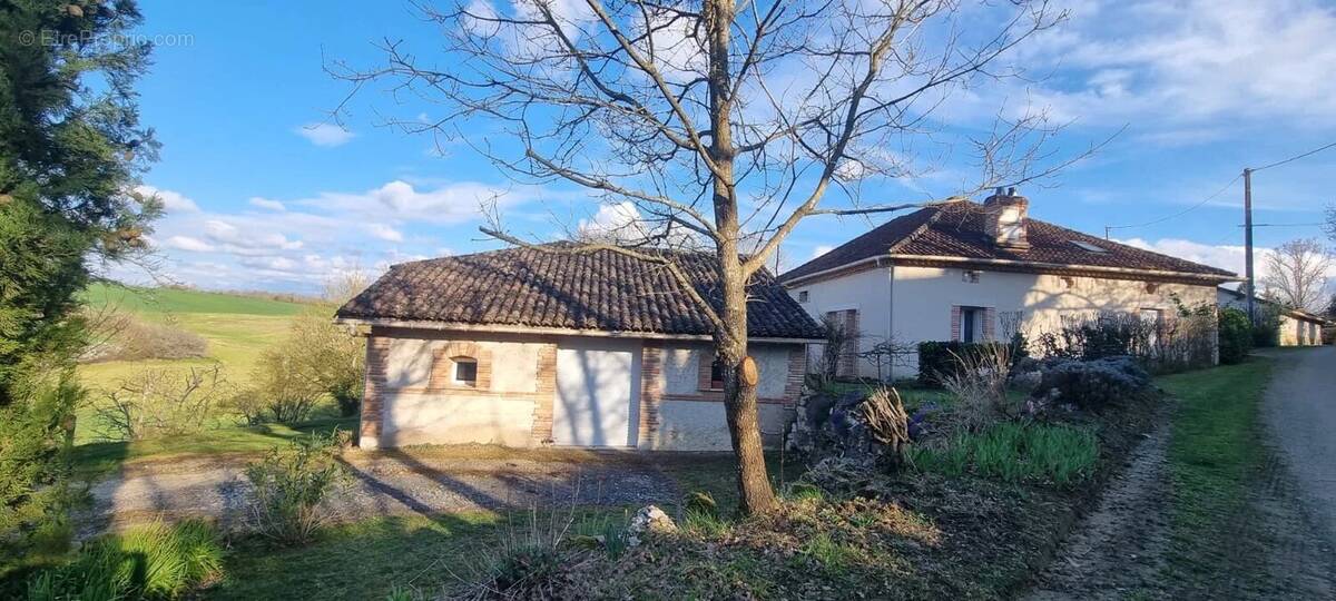 Maison à CAZES-MONDENARD