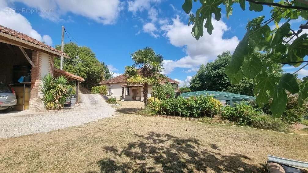 Maison à CAZES-MONDENARD