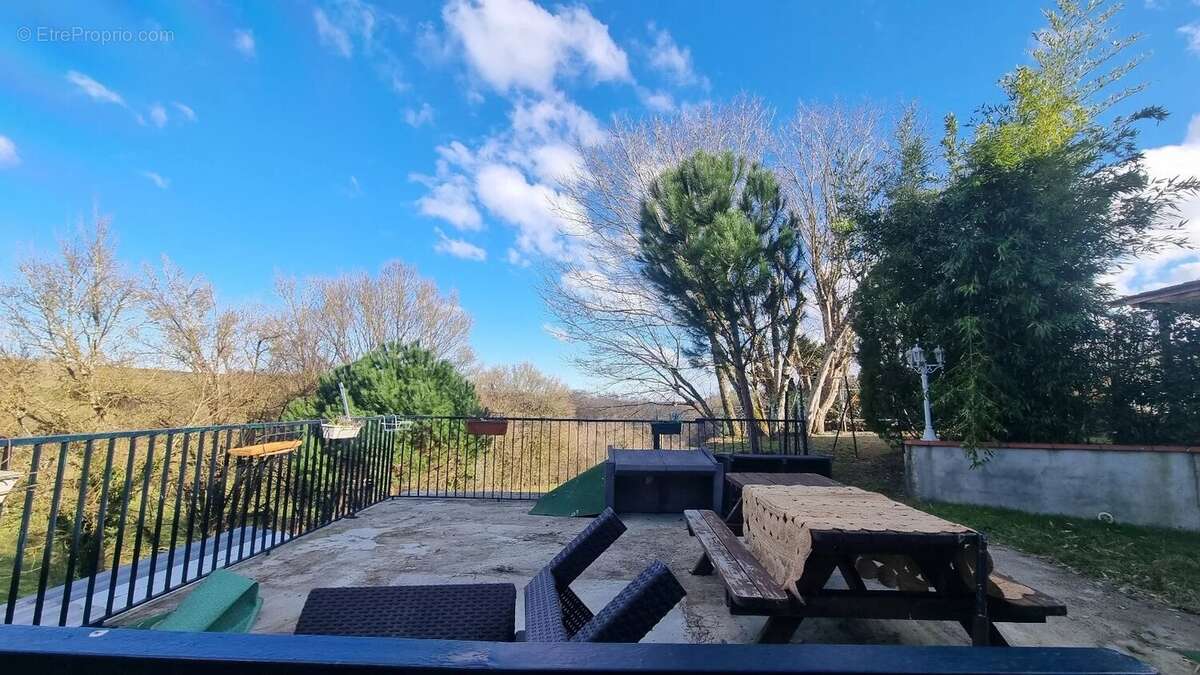 Maison à CAZES-MONDENARD