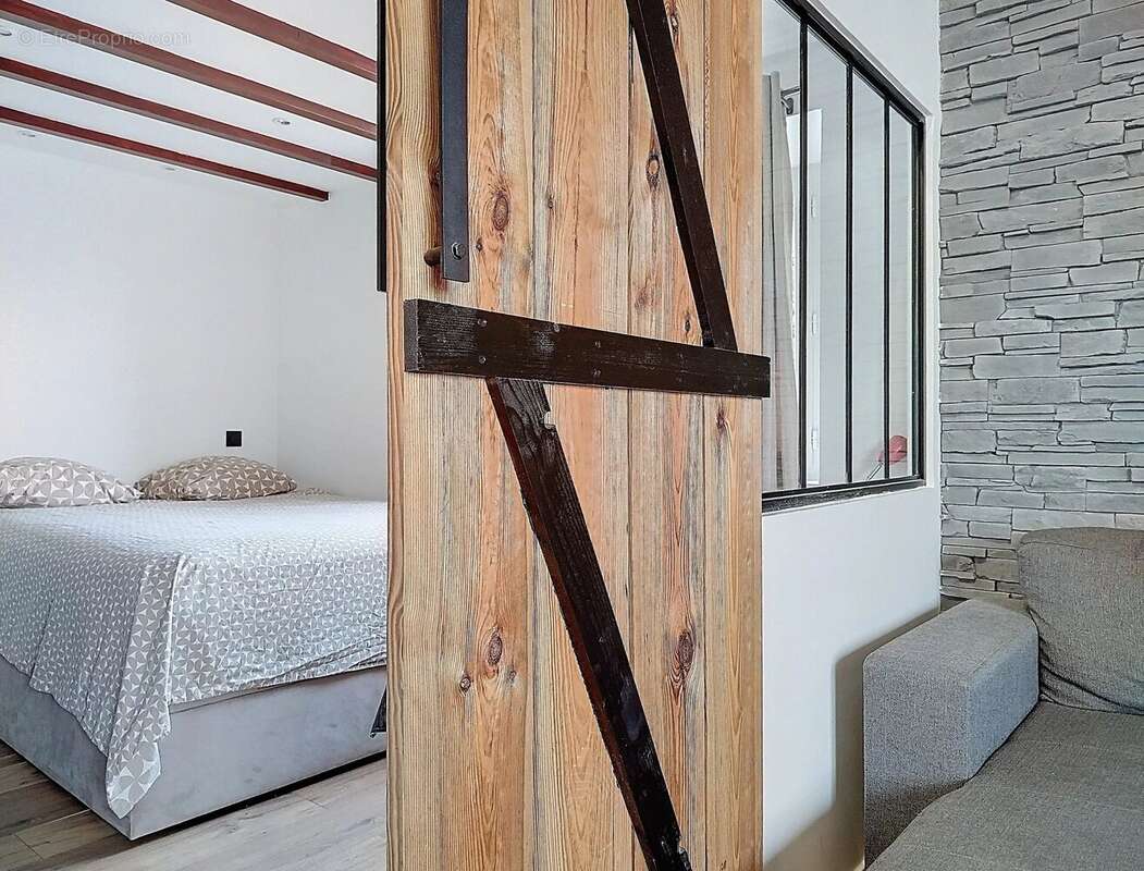 Appartement à VALLAURIS