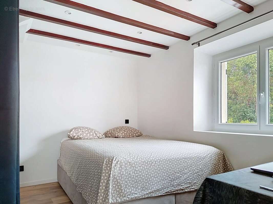 Appartement à VALLAURIS