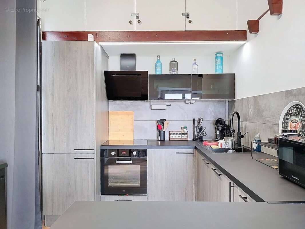 Appartement à VALLAURIS