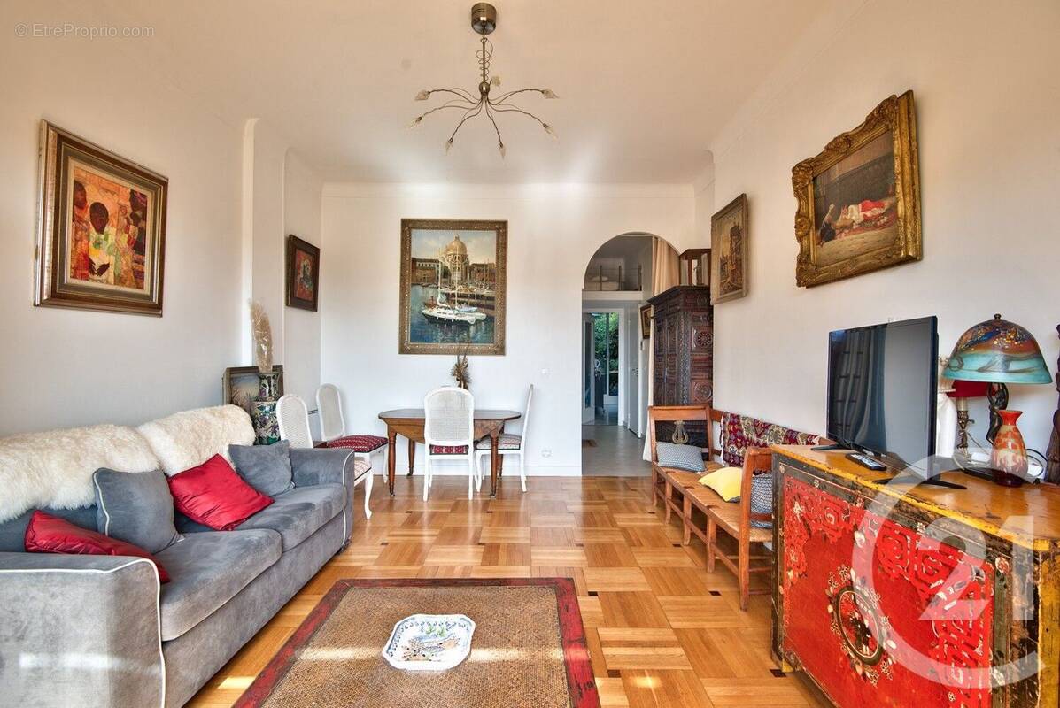 Appartement à BEAULIEU-SUR-MER