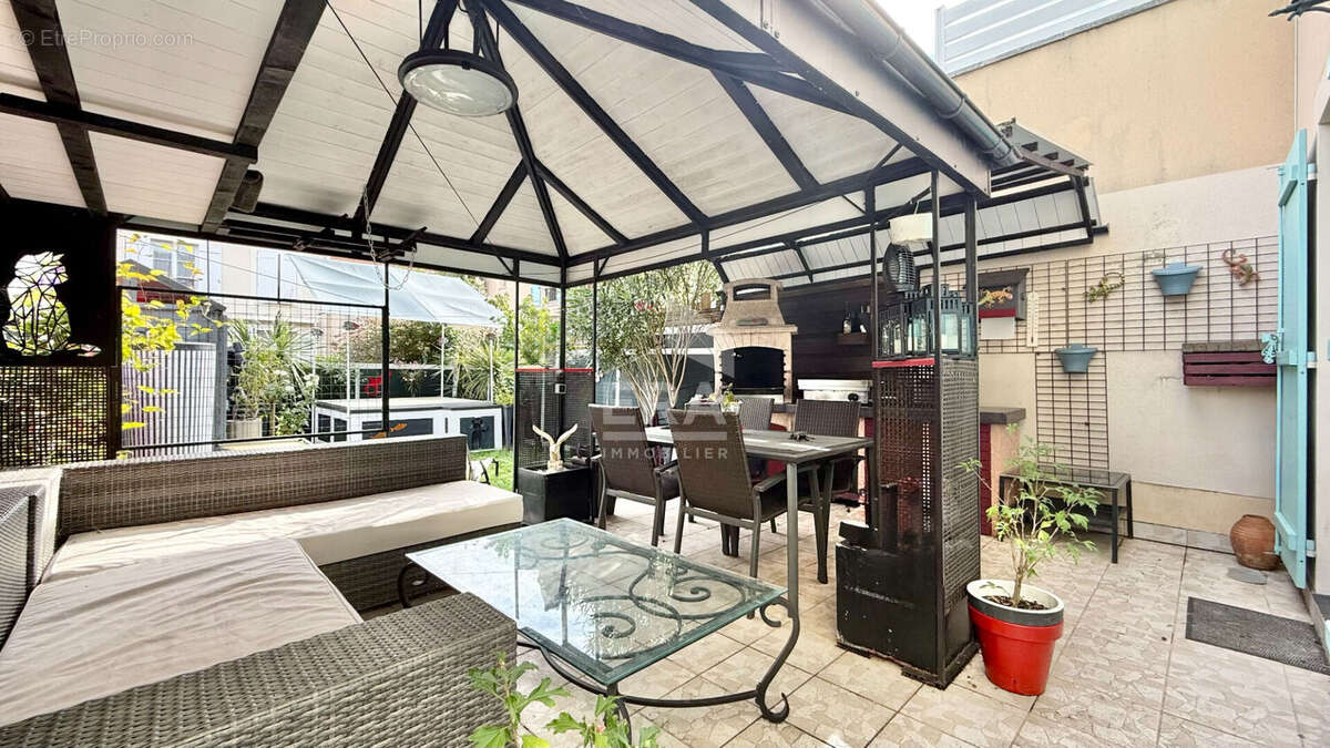 Maison à CORBEIL-ESSONNES