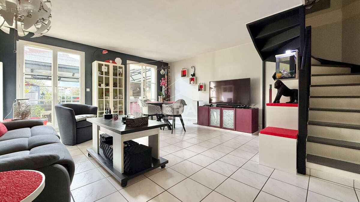 Maison à CORBEIL-ESSONNES