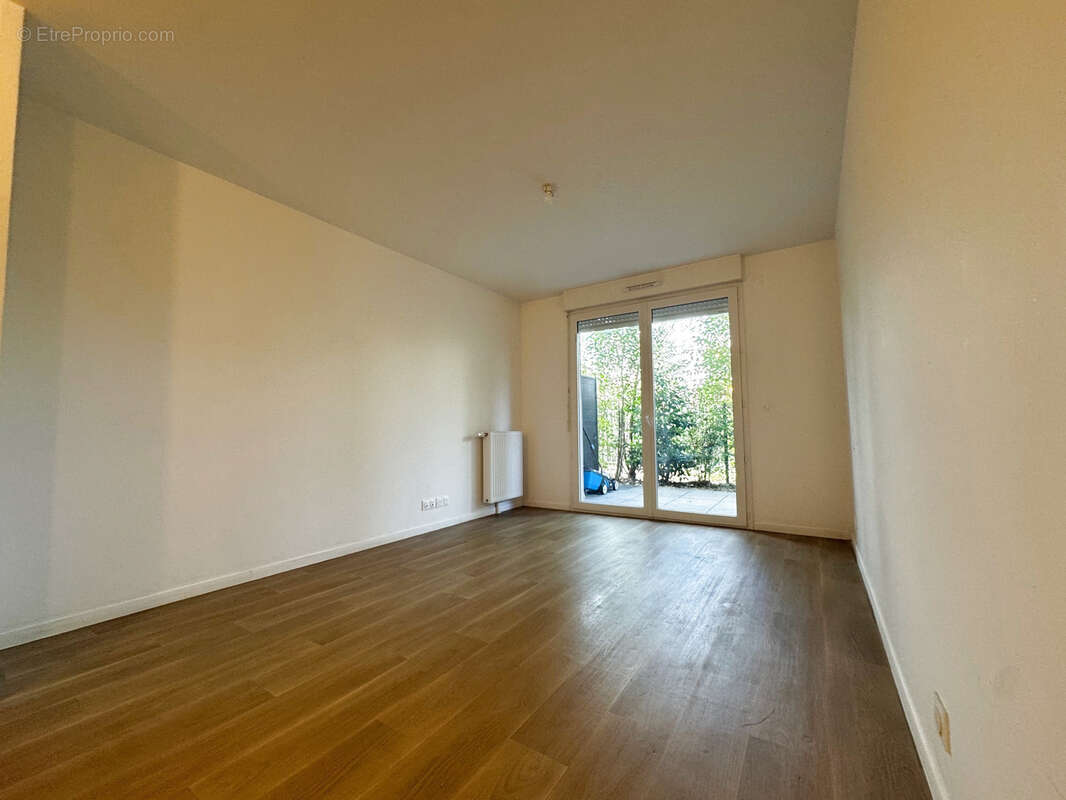 Appartement à LOUVRES
