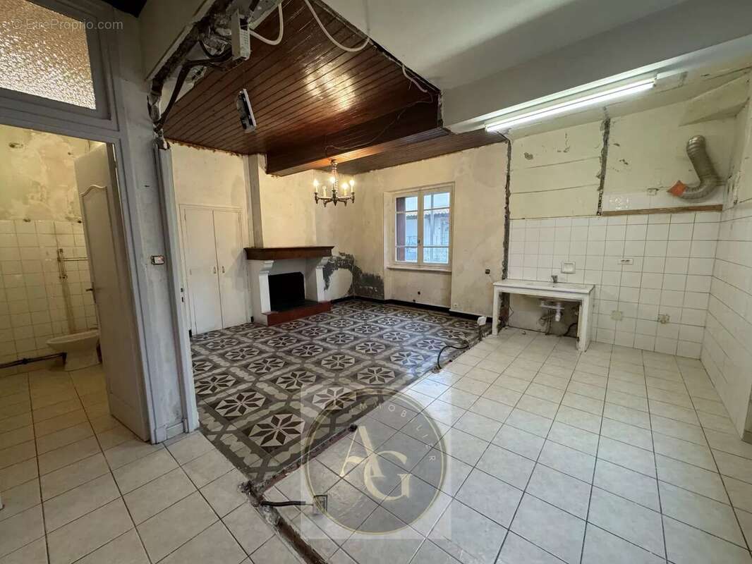 Maison à LABASTIDE-D&#039;ANJOU