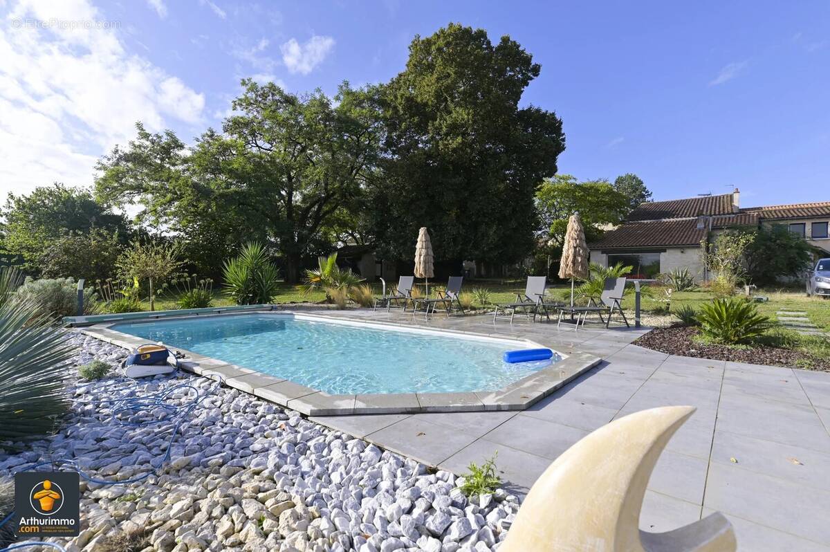 Maison à LA ROCHENARD