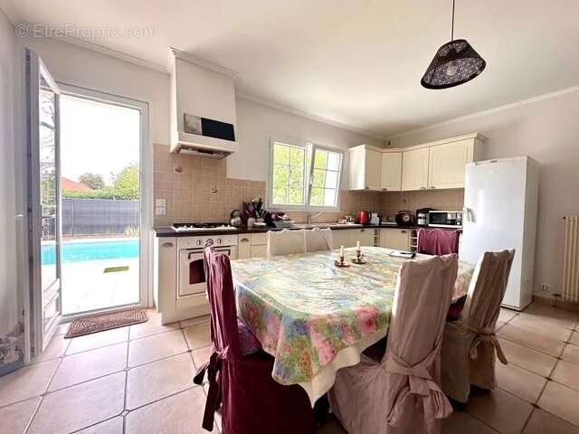 Maison à MARTIGNAS-SUR-JALLE