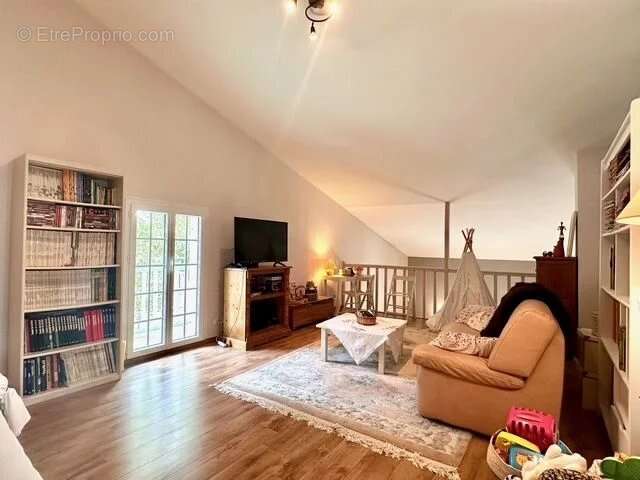 Maison à MARTIGNAS-SUR-JALLE