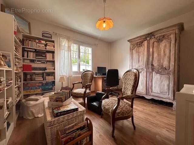 Maison à MARTIGNAS-SUR-JALLE