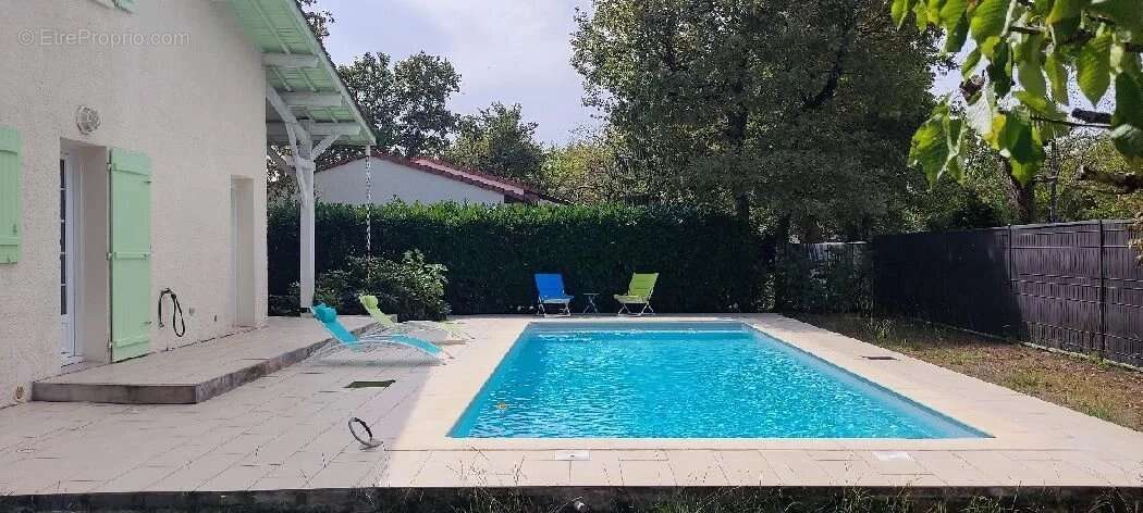 Maison à MARTIGNAS-SUR-JALLE