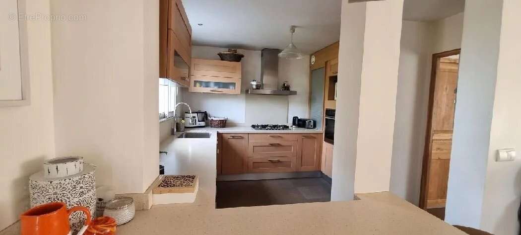 Maison à LE PERREUX-SUR-MARNE