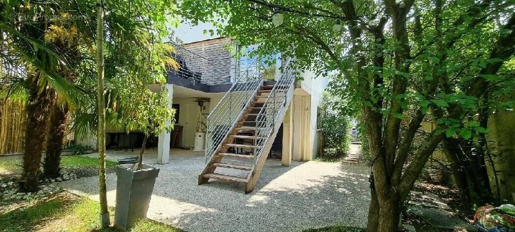 Maison à LE PERREUX-SUR-MARNE