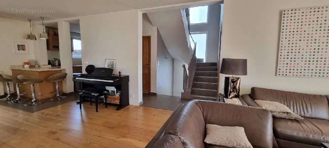 Maison à LE PERREUX-SUR-MARNE