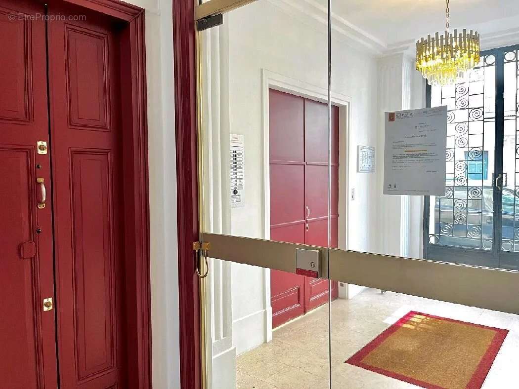 Appartement à PARIS-15E