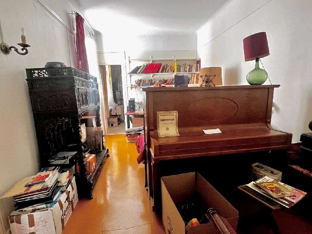 Appartement à PARIS-15E
